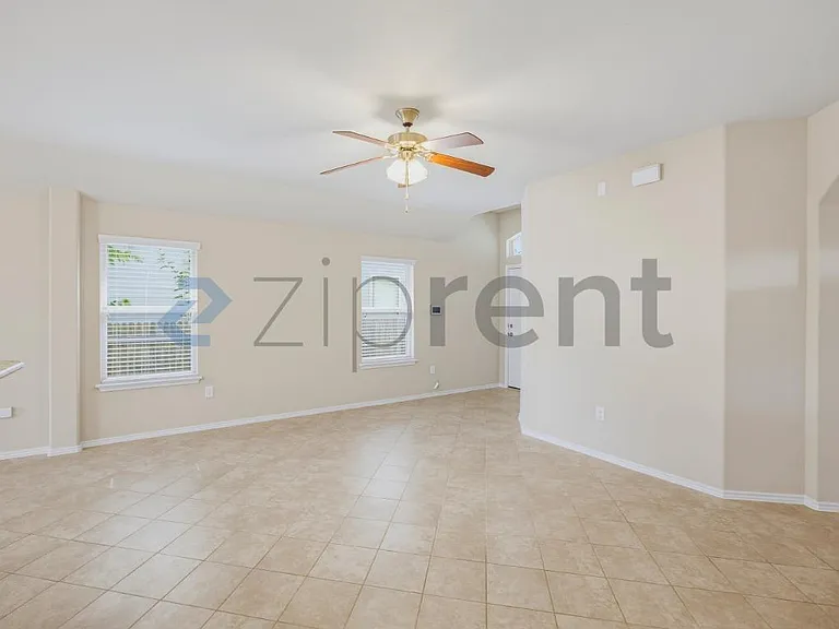 222 Noddy Rd — Photo 6