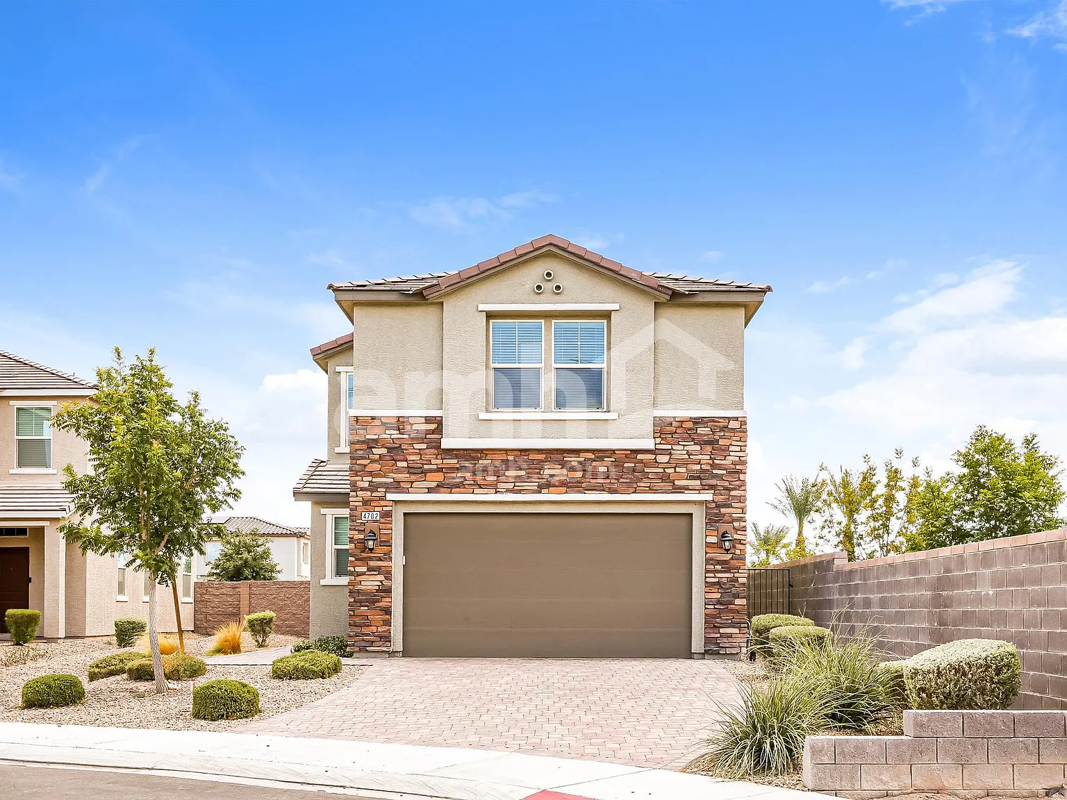 4 bed, 3.0 bath, 2213 sqft, $2,650 — Photo 1