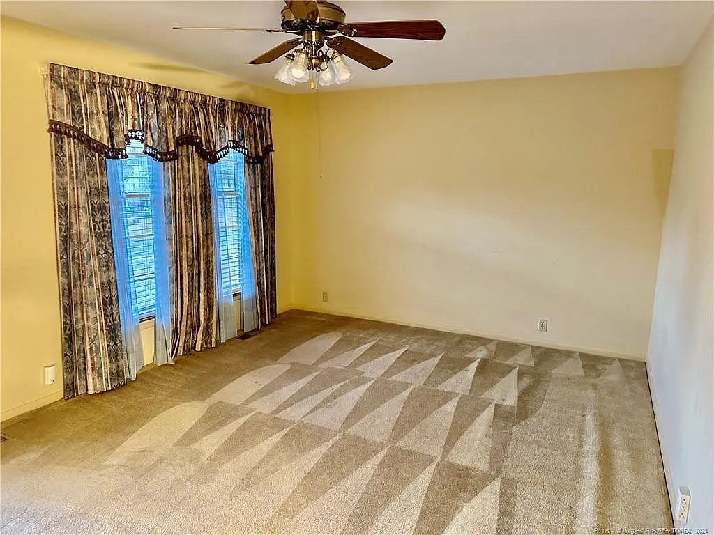 5214 Rodwell Rd — Photo 2
