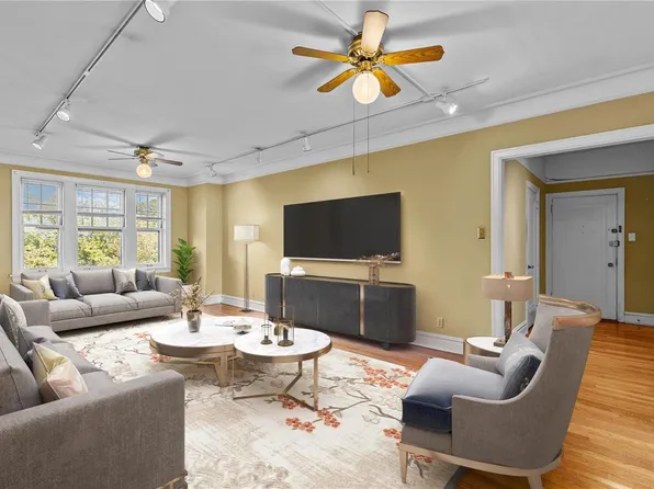 3438 Russell Blvd APT 501, Saint Louis, MO 63104