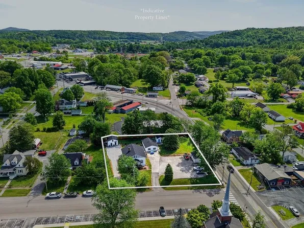 105 Roberts St, Livingston, TN 38570