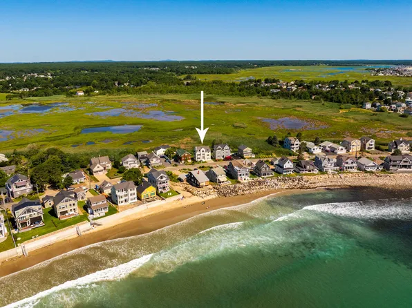 518 Ocean Avenue, Wells, ME 04090