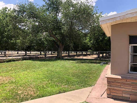 4th image of 8304 N Valley Dr