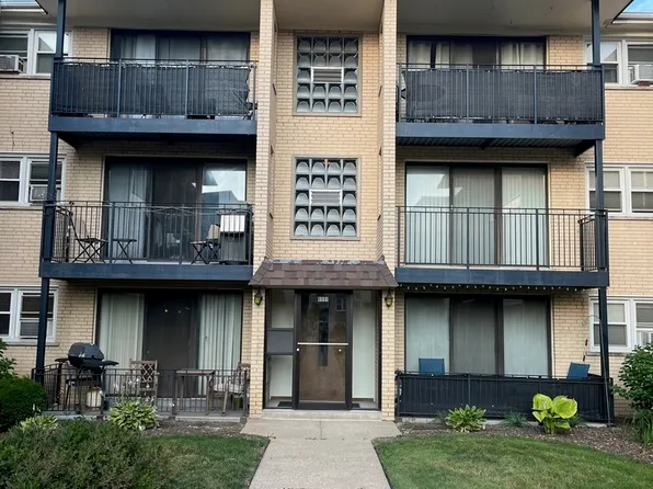 6551 N Harlem Ave APT 2S, Chicago, IL 60631