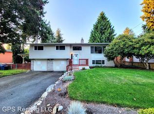 7729 191st St SW, Edmonds, WA 98026