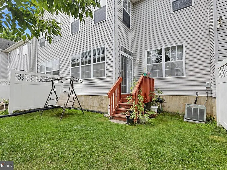 16 Shelley Cir — Photo 42