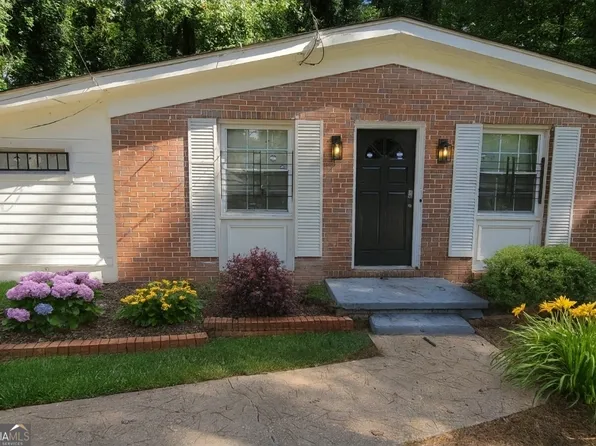 210 Oak Dr SE, Atlanta, GA 30354