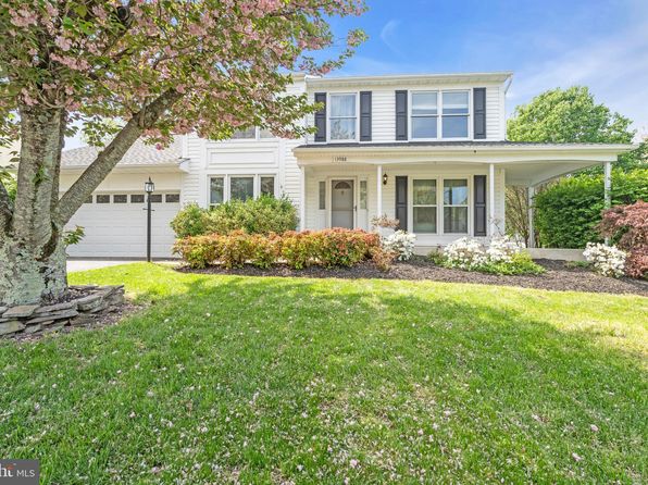 13988 Dancing Twig Dr, Gainesville, VA 20155