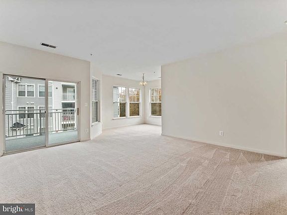 4th image of 3521 Piney Woods Pl #202