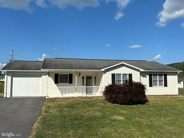 80 Meadow St, Keyser, WV 26726