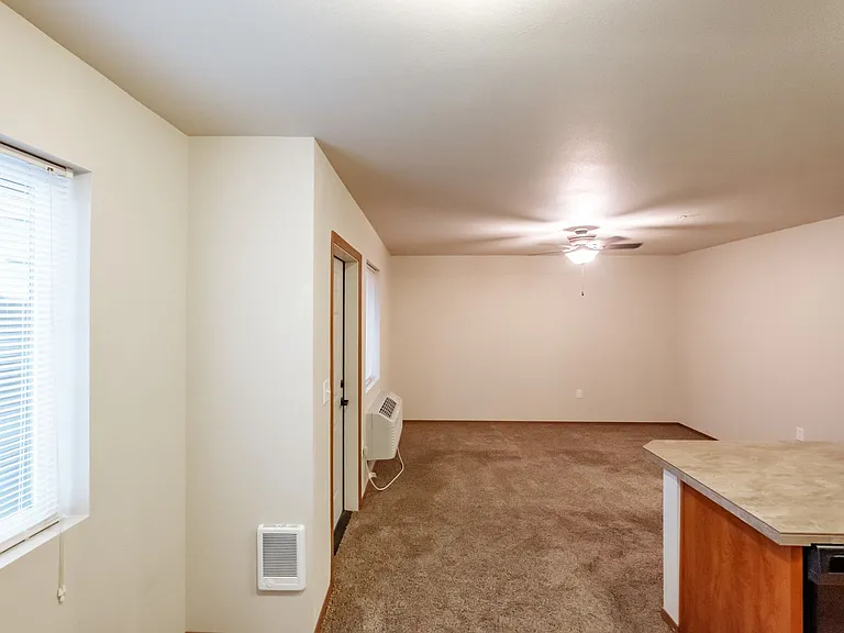 Lafayette Place Apartments — Photo 79