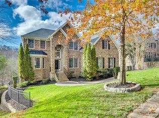 916 Cove Point Ln, Tega Cay, SC 29708