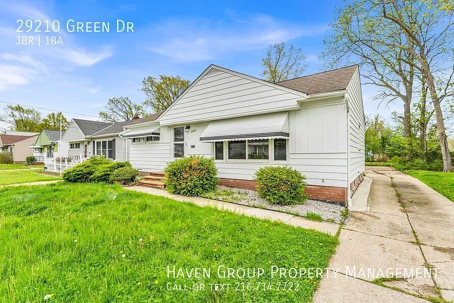 Building Photo - 29210 Green Dr