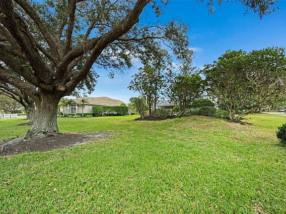 5th image of 3070 Dick Wilson Dr