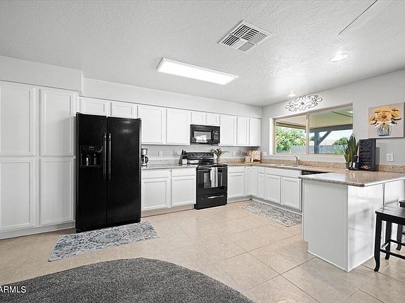 4th image of 2417 E HOPI Avenue