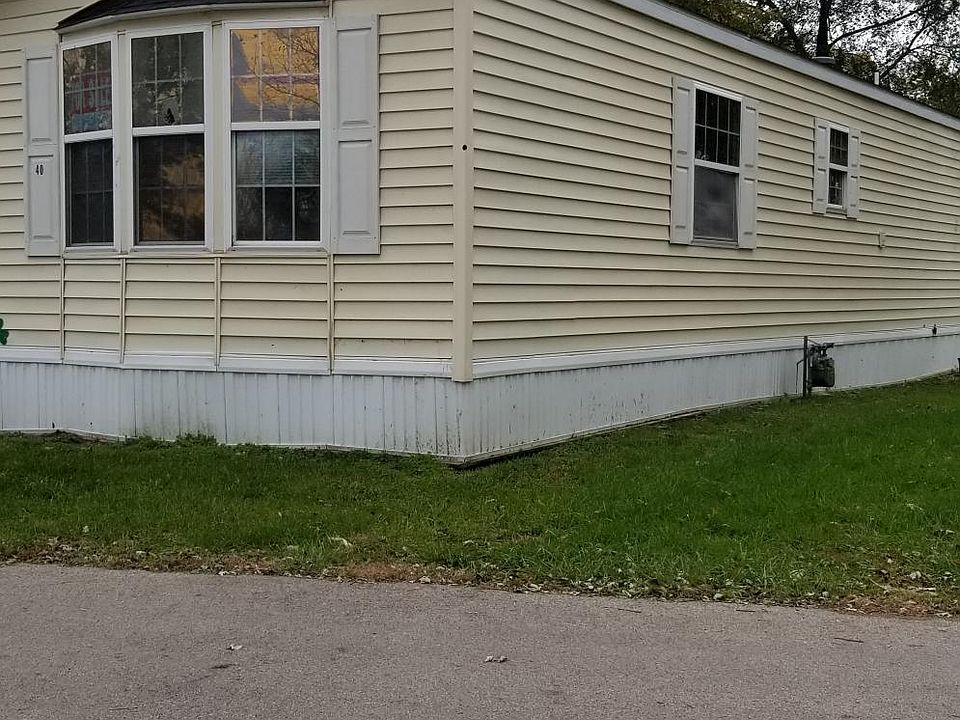 2nd image of 40 Arlington Dr