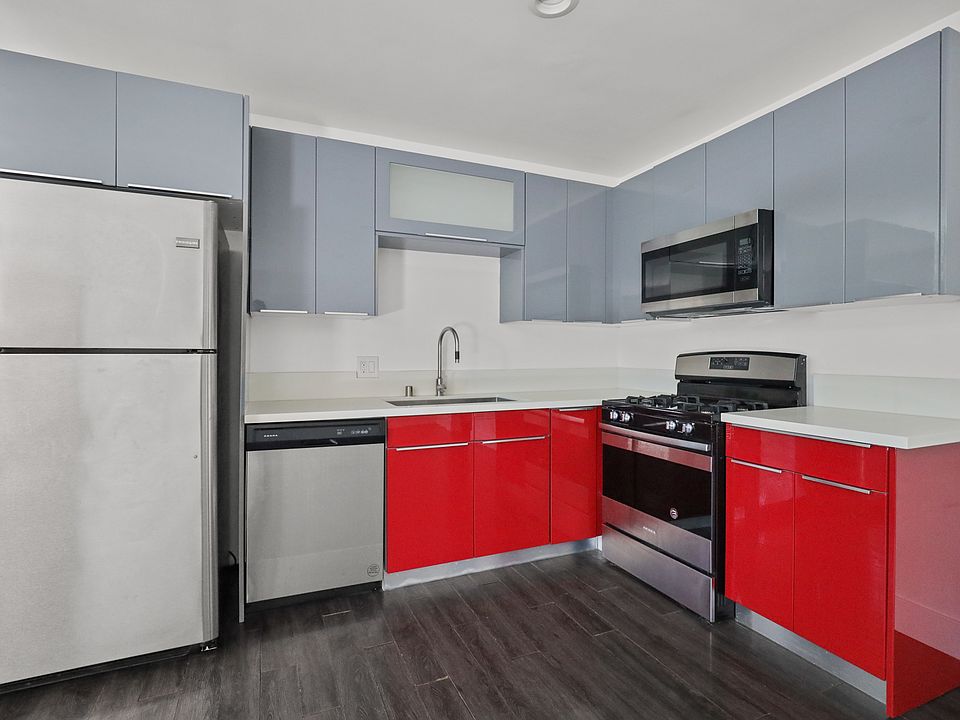 1st image of 1321 W 36th Pl #C
