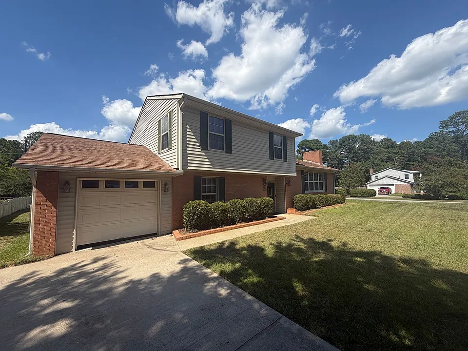 1001 Gardendale Dr