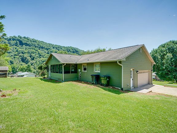 5th image of 143 Meadowbrook Ln