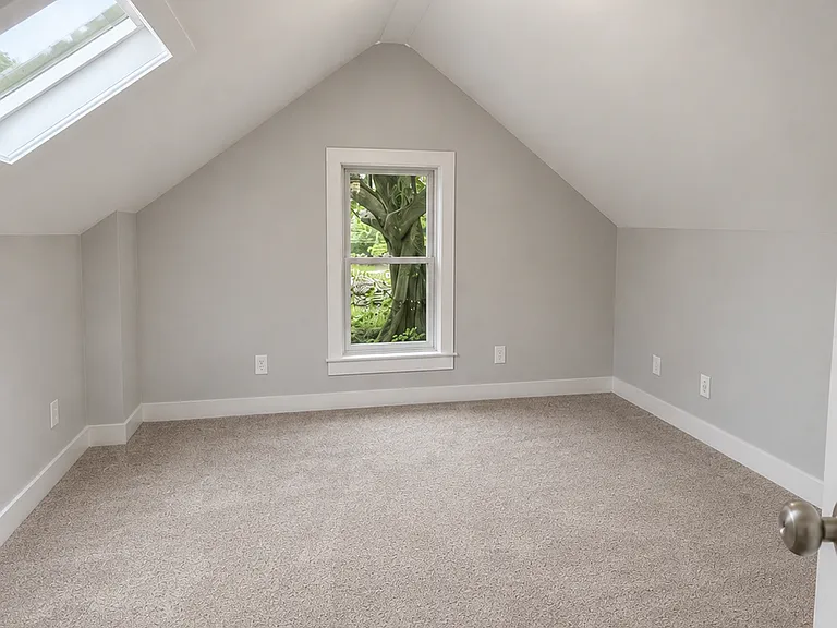 25 Pleasant St #2 — Photo 2