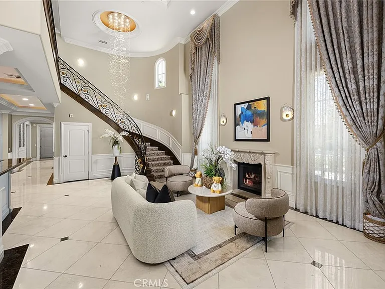 536 W Camino Real Ave — Photo 8