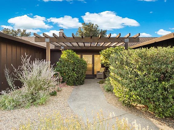 4th image of 1582 Arrowhead Drive