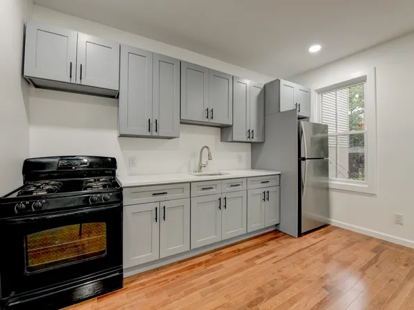 37 Logan Avenue image 5 of 30