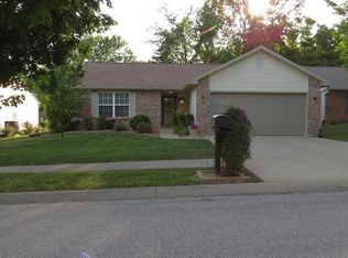 318 S Windstone Ct, Bloomington, IN 47403