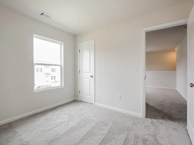 123 Colonial Walk — Photo 12