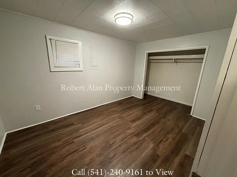 824 SW 7th St #C — Photo 6