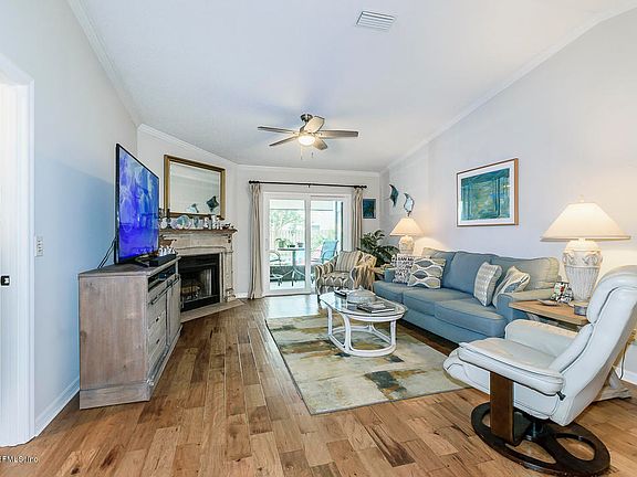 4th image of 701 Marsh Cove Pl