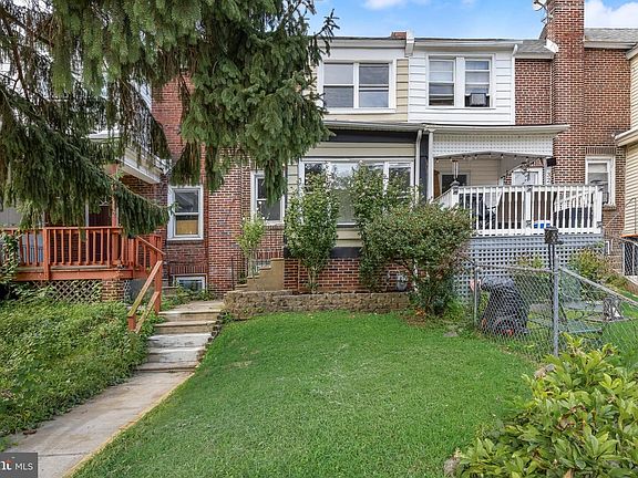 2nd image of 330 W 15th St