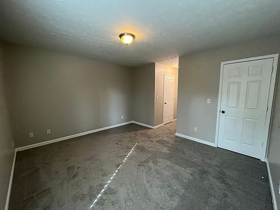 3rd image of 966 Fairfax Pl