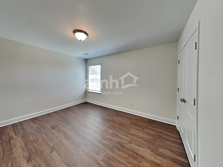 124 Cairo Ct — Photo 29