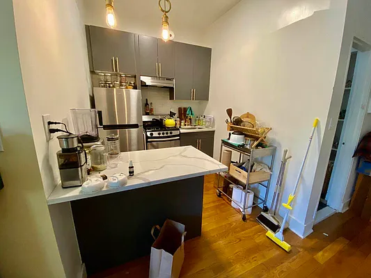 Rented by Lang Realty LLC | media 23