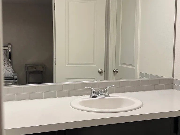 720 NE 138th Pl — Photo 7