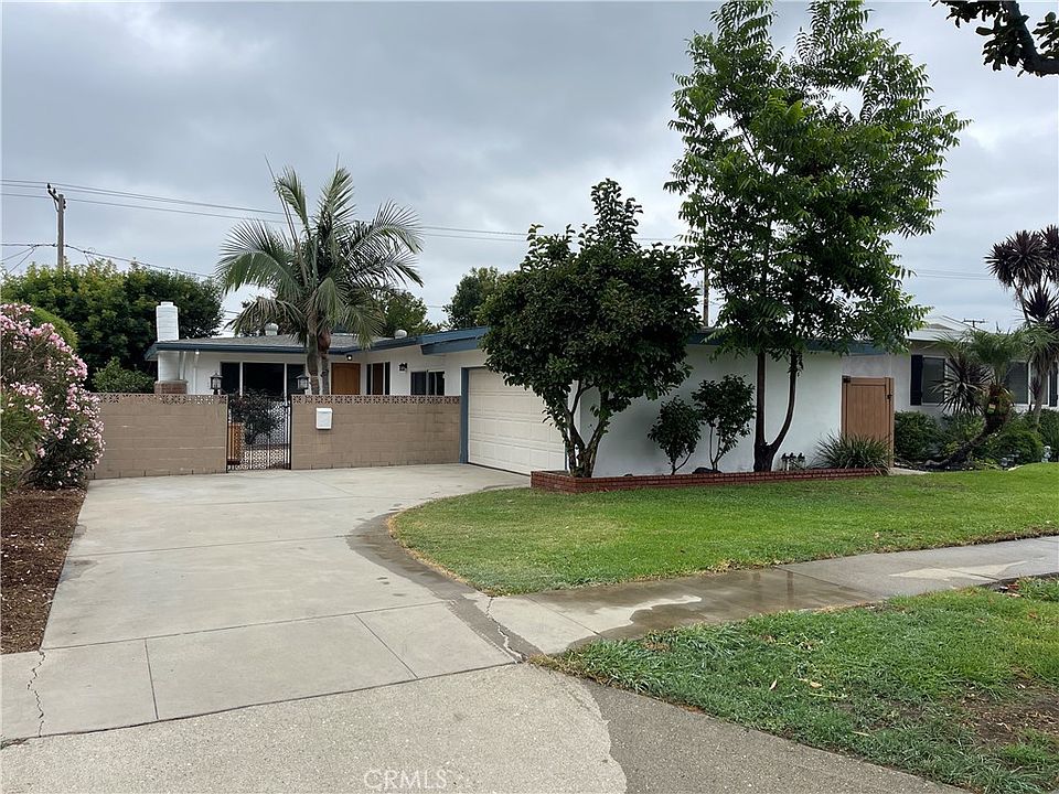 1st image of 13856 Mulberry Dr