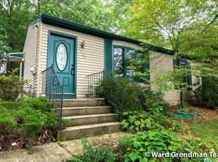 1468 Lockewood Dr SE, Lowell, MI 49331
