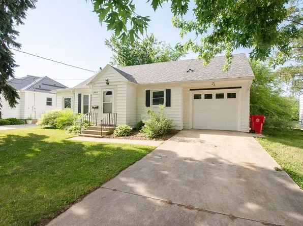 1728 1st St SW, Rochester, MN 55902