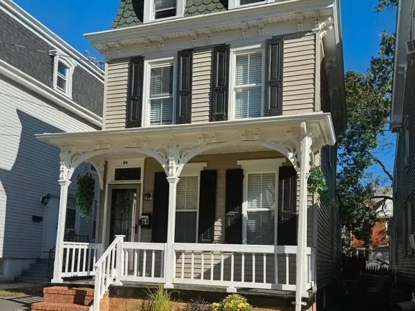 64 E Centre St, Woodbury, NJ 08096