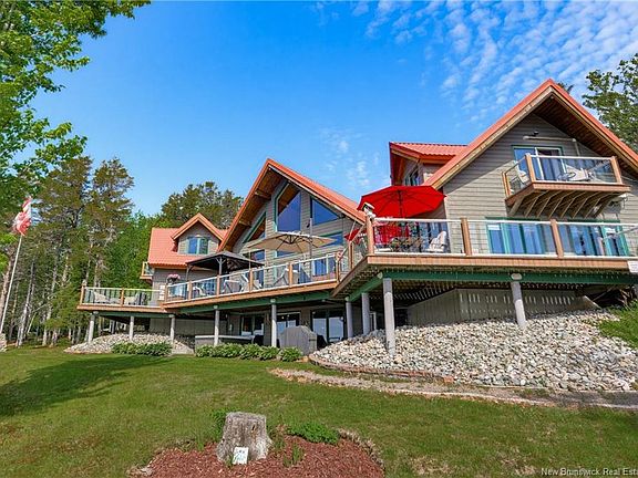 5th image of 30 Rockcliff Blvd