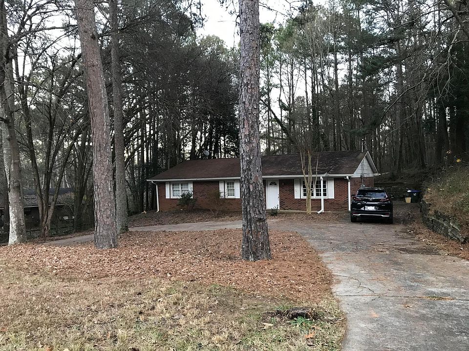 2nd image of 3762 Sandy Plains Rd