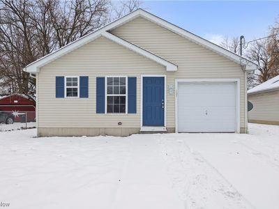 127 Parmely Ave, Elyria, OH, 44035