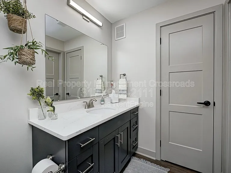 1302 N Main St #209 — Photo 19