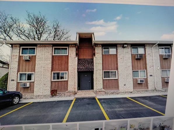 7513 Woodview St, Westland, MI 48185