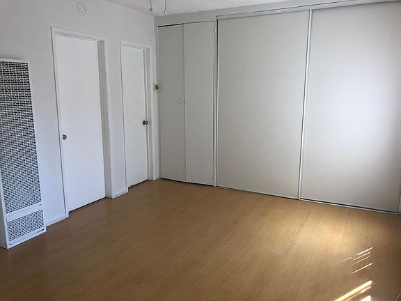3rd image of 615 South St APT B