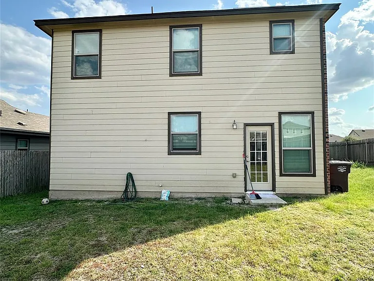 18900 Lady Bird Johnson St — Photo 37