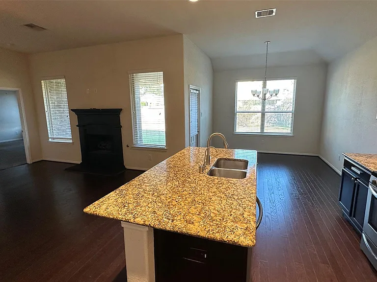 14046 Sand Ridge Xing — Photo 6
