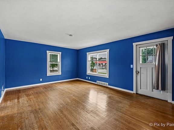 5th image of 283 S Aldine St
