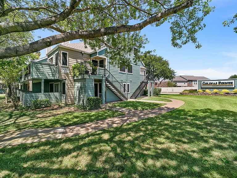 Welcome to Colinas Pointe in Irving Texas